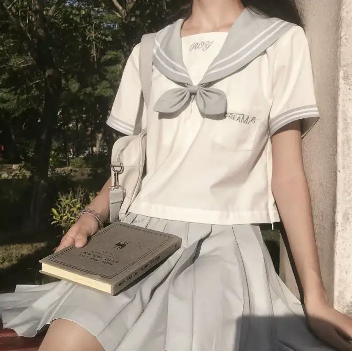 黑三角